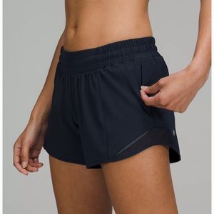 Lululemon Hotty Hot Shorts - 4”
